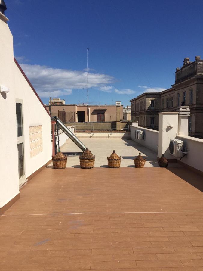 Palazzo Romanelli B&B Trani Luaran gambar
