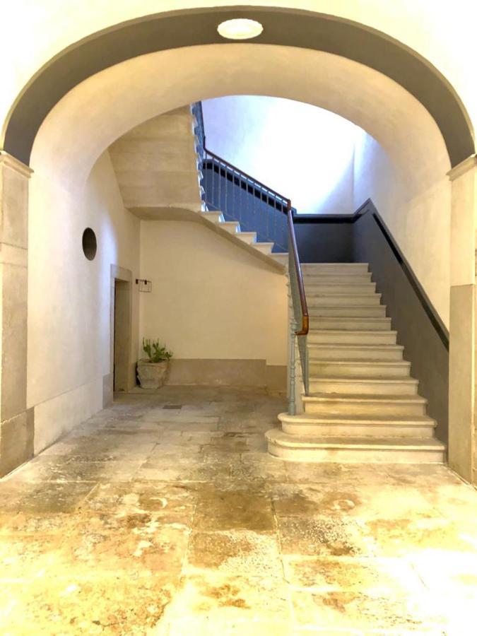 Palazzo Romanelli B&B Trani Luaran gambar