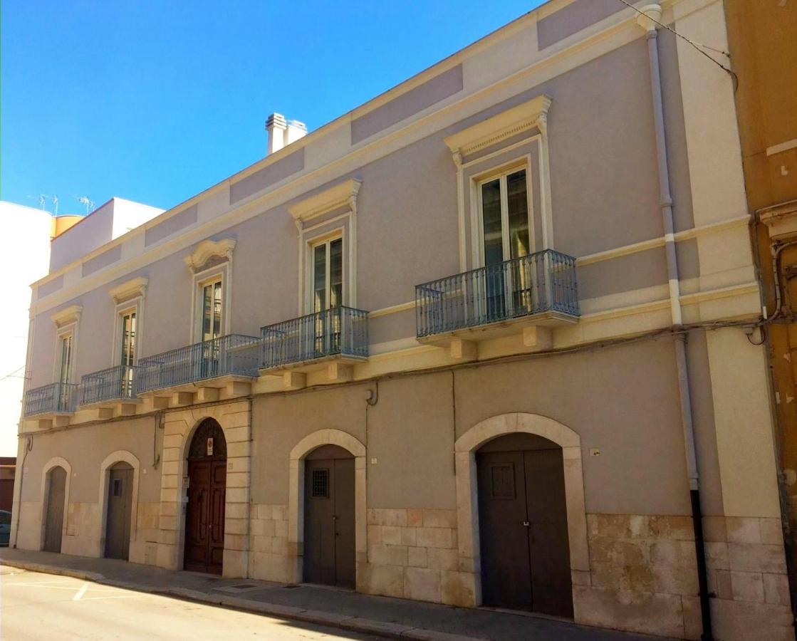 Palazzo Romanelli B&B Trani Luaran gambar