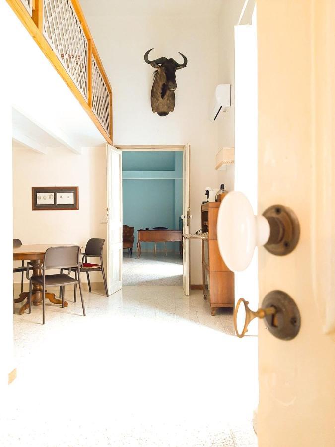 Palazzo Romanelli B&B Trani Luaran gambar