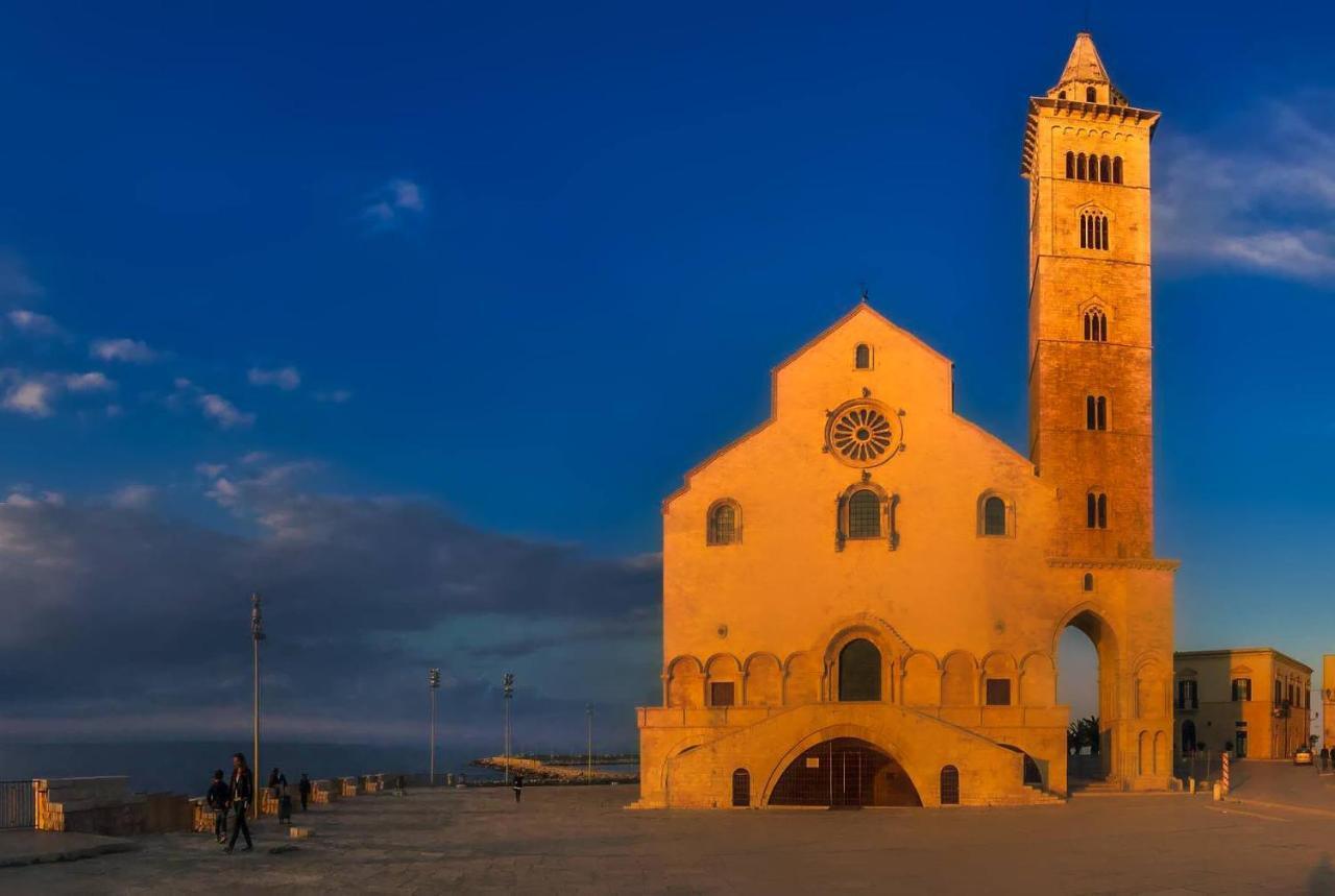Palazzo Romanelli B&B Trani Luaran gambar